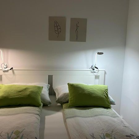 Best Rated Central Apartment Vienna - Ac, Wifi, 24H7Days Self Check-In, Board Games, Netflix Esterno foto